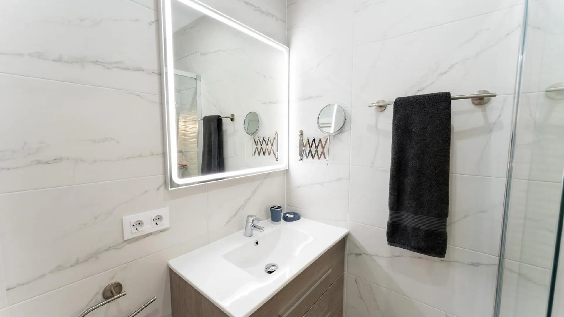Sunny Vibes Apartment With Sea View Costa Adeje  Spanien